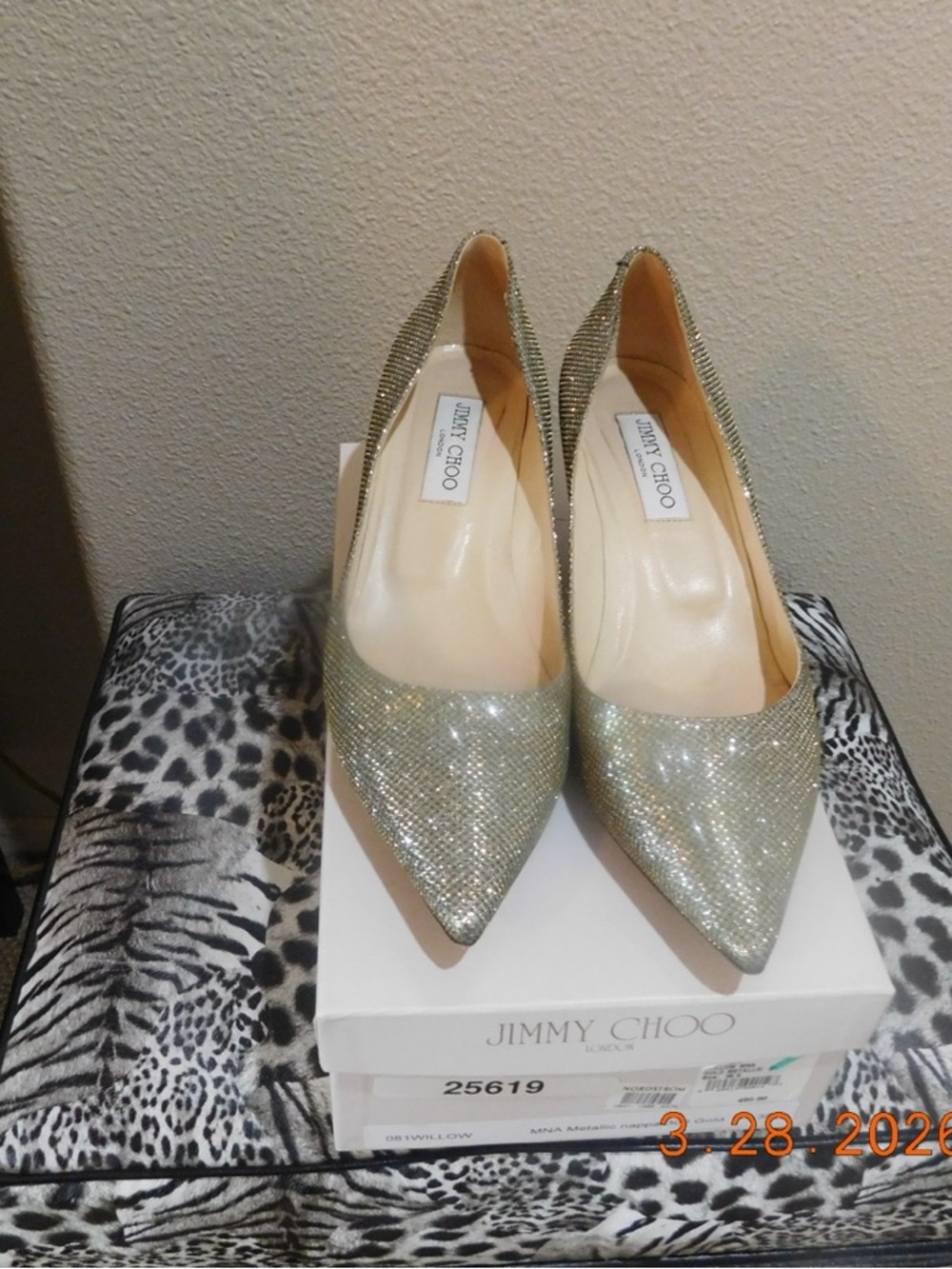 Jimmy Choo Romy Champagne Gold Sparkly Pumps Worn Once size 39.5 Kitten Heel
